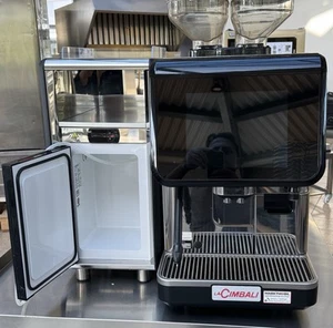 La cimbali S30 CP10 Kaffeevollautomat, Baujahr: 2018 mit Milchkühler - Bild 1 von 9