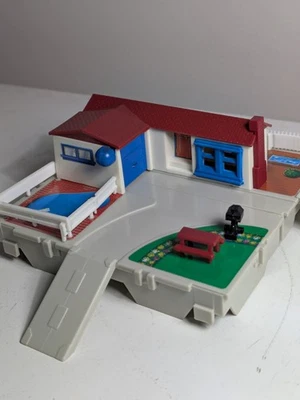 VTG Micro Machine Suburban House Playset Travel City 80s Galoob GREAT Condition - Image 1 of 4