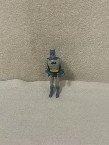 Vintage 1979 Mego Pocket Super Heroes Batman 4" Action Figure w Cape FREE SHIP - Picture 1 of 13