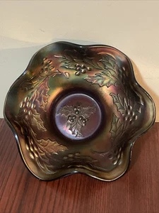 Carnival Glass Holly & Berries Ruffled Black/Red Bottom Bowl 7.75” - Picture 1 of 13
