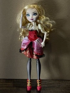 Ever After High First Chapter Apple White Doll - Picture 1 of 4