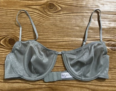 Out From Under Silver Gray Sparkly Underwire Bra Women’s 32C - Image 1 of 4