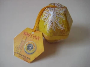 NEW Burt's Bees A Bit of Burts Bees BEESWAX KIT hand salve lip balm travel gift - Picture 1 of 2