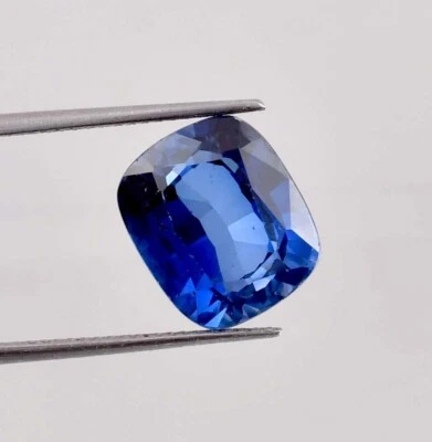 12 x 10 MM Natural Ceylon Ceylon Blue Sapphire Gemstone 9.25 Ct (GIT) Certified - Image 1 of 4