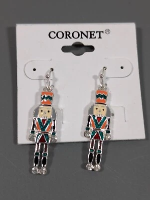 Pendientes colgantes Coronet Navidad Cascanueces esmalte tono plata perforados Foto 1 de 4