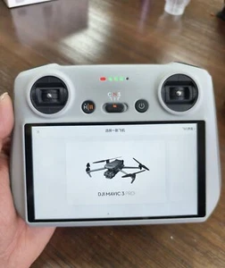 DJI RC Remote Controller RM330 for DJI Mini 3 Pro, Mavic 3/Cine/Classic, Air 2S - Picture 1 of 7