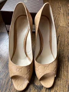 Gucci heels Auth size 40/ 10 Leather GG Sandals Heels Shoes - Picture 1 of 5