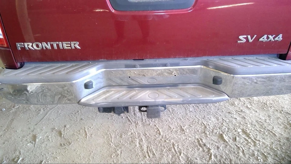 (LOCAL PICKUP ONLY) Rear Bumper Chrome Without Park Assist Fits 13-21 FRONTIER 1 Foto 1 de 4