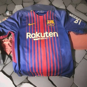 Nike FC Barcelona Trikot 2017/2018 Heim Fußball Football Oberteil Herren Small - Bild 1 von 4