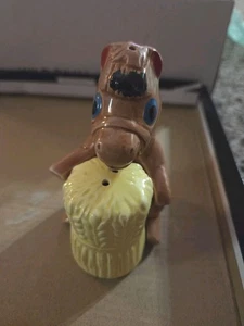 Esel sitzend hält Heuballen Salz & Pfefferstreuer ineinandergreifend Vintage Japan - Bild 1 von 11