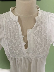 Vintage Indian White Cotton Dress Embroidered Mini Length Size 8-10 - Picture 1 of 8