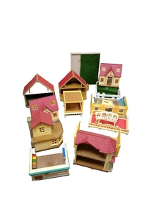 Großes Konvolut Sylvanian Families Häuser. Bitte siehe Fotos - Bild 1 von 11
