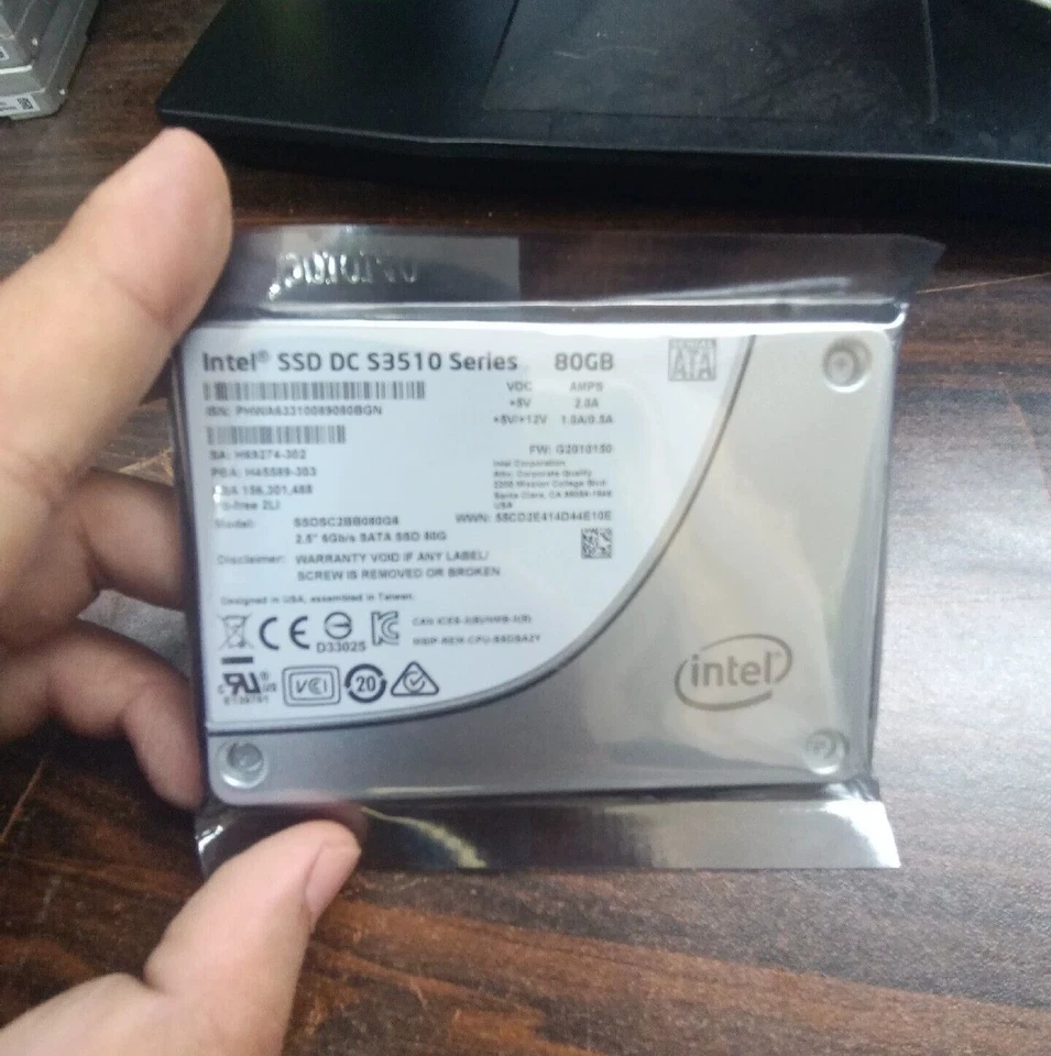 Intel SSD DC S3510 Series 80GB SSDSC2BB080G6 2.5" SATAIII Solid State Drive - Image 1 of 1