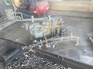  Bosch fuel Injection Pump  diesel  E6hn-9a543-db USED - Bild 1 von 12