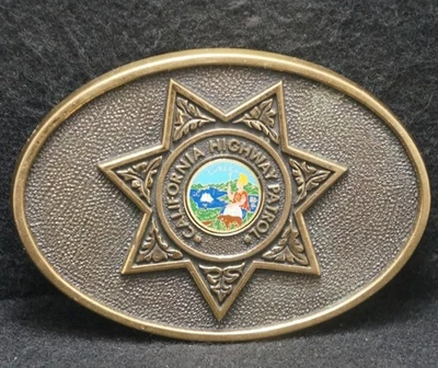 XB27102 VINTAGE AÑOS 70 **PATRULLA DE CARRETERAS DE CALIFORNIA** HEBILLA DE CINTURÓN DE APLICACIÓN DE LA LEY Foto 1 de 2