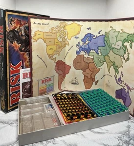 VTG RISK The World Conquest Board Game 1993 Parker Brothers Never Used Complete - Picture 1 of 10