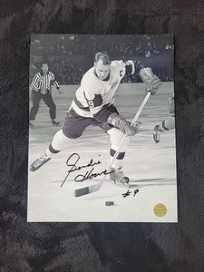 GORDIE HOWE Autographed 8x10 Photo Detroit Red Wings HOF Hockey Great! - Picture 1 of 6