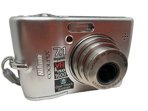 MINT Nikon Digital Camera Coolpix L12 7.1MP Silver TESTED - Picture 1 of 11