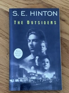 The Outsiders by S.E. Hinton Good Condition Paperback - Picture 1 of 2