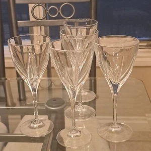 Set of 5 Royal Crystal Rock (RCR) Wine Glasses - Picture 1 of 6