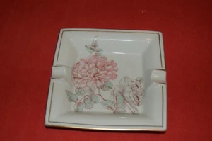 CGF Petite Rose - Posacenere in porcellana, disegno floreale, 19 x 19 cm - Foto 1 di 3