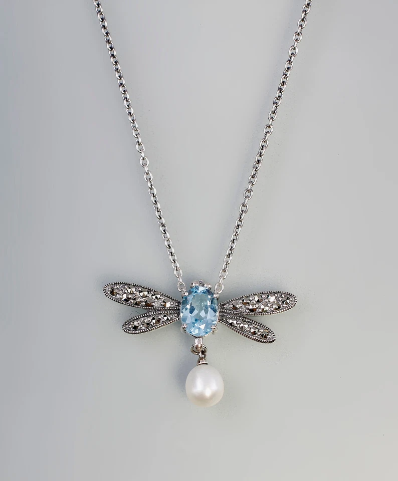 9927269 925er Argento Topazio Blu Collier Marcasiti Perlina Come Libellula L43cm - Immagine 1 di 1