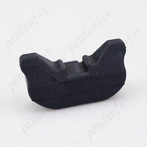 1 pcs Radiator Lower Insulator For 06-10 BMW E60 E61 E63 E64 M5 M6 17117542516 - Foto 1 di 7