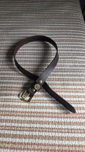 Over Under Herren Single Shot dunkelbrauner Ledergürtel mit goldener Schnalle Größe 32 gebraucht, in einwandfreiem Zustand - Bild 1 von 12