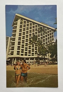 The Surfrider Hotel on the Beach at Waikiki Hawaii Postcard Unposted - Picture 1 of 2