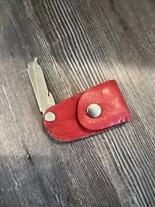 Vintage Bassett USA 80 Trim Cuticle Knife In Case - Picture 1 of 4