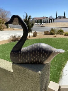 Vintage Hand Carved & Painted Wooden Canadian Goose 20" Long Decoy Glass Eyes - Picture 1 of 8
