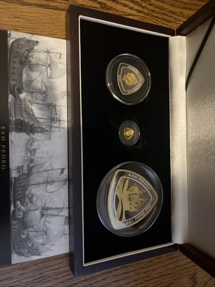    2007 Bermuda Shipwrecks Gold & Silver Collection Bermuda Triangle Proof Set   - Image 1 of 2