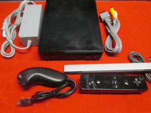 Nintendo Wii Console Black Complete Very Good 1104 - Picture 1 of 3