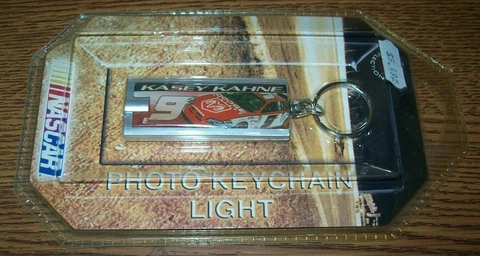 KASEY KAHNE #9 DODGE R&R RACING NASCAR PHOTO KEYCHAIN LIGHT BRAND NEW!!!!! Cover