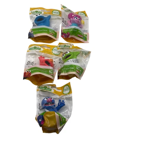 Sesame Street x5 Cute & Collectible Figurines Oscar The Grouch, Elmo, Cookie Mon Cover