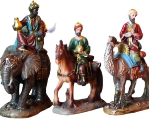 Tre Re Saggi Cavalcando Amimal Decorazione Casa Natale Natività Collezione - Foto 1 di 7