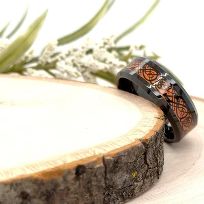 Elegante anillo de tungsteno negro de 8 mm para Navidad banda de incrustación de madera naranja y nudo celta Foto 1 de 3