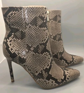Botines Kenneth Cole Quincy Toupe Serpiente Mujer Talla 5.5 Medianos - Imagen 1 de 6