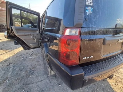 Conjunto de luz trasera izquierda usado se adapta a: Jeep Commander 2006 grado A izquierdo Foto 1 de 4