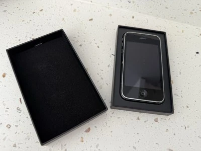Apple iPhone 3g 16GB Black - Image 1 of 4