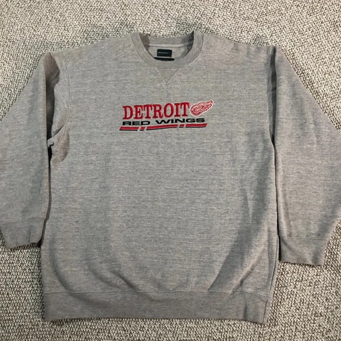 Detroit Red Wings Sweater Mens L Gray Crew Neck Vintage Embroidered 90s 1084 Cover