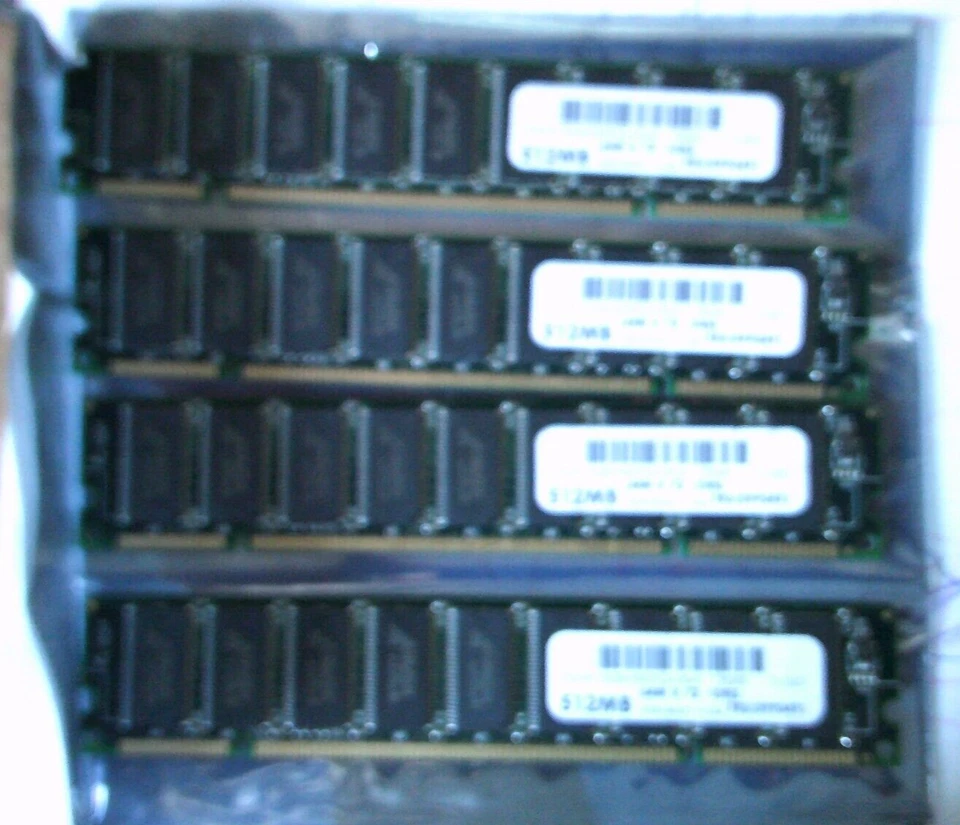 IBM 2GB 4 X512MB 09P0491 PC-100 DDR 200-Pin DIMM 100MHz 3.3V Memory ORIGINAL IBM - Image 1 of 4