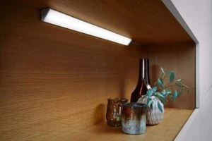 Osram LED Unterbau-Leuchte Sensor 55cm dimmbar 7,5W warmweiß EEK:G (Spektr A-G) - Bild 1 von 7