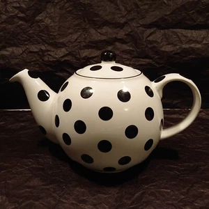 London Pottery Globe 6 Cup Traditional Teapot Gloss White & Black Polka Dots EUC - Picture 1 of 7