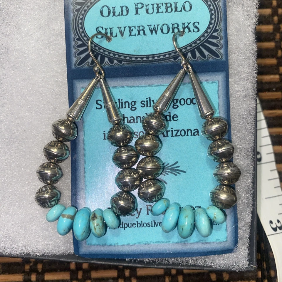 Pendientes colgantes hechos a mano personalizados de turquesa y plata con cuentas / 100% auténticos    Foto 1 de 4