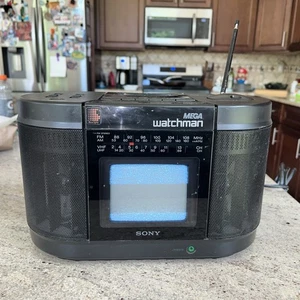 Sony FD-555 Mega Watchman TV Portátil y Radio AM/FM Reproductor de Cassette Funciona VIDEO - Imagen 1 de 6