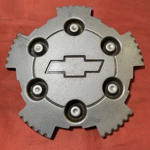 2004 2005 2006 2007 2008 Chevrolet Colorado Center Cap Hubcap 9593994 OEM Silver - Picture 1 of 7