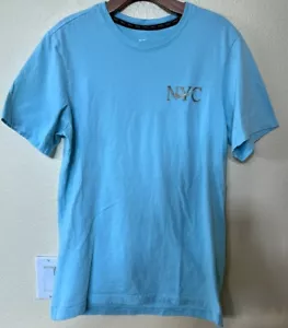 Camiseta Nike NYC New York City bordada dorada verde azulado cremoso talla S - Imagen 1 de 9
