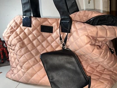 Steve Madden Quilted Weekend Bag Pink Inner Pocket Dual handled Adjustable Strap - Image 1 of 4