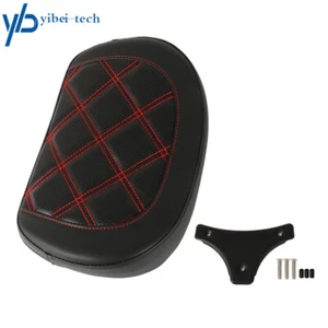 Passenger Sissy Bar Backrest Pad Red Stitching For Touring CVO Glide Street - Imagen 1 de 8